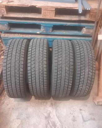 4 pneum invernali 205/70 R 15 per suzuki  Jimny 