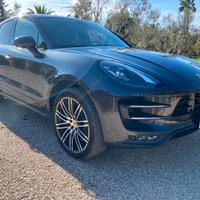 Porsche Macan 3.6 Turbo Performance 440CV STRAFULL