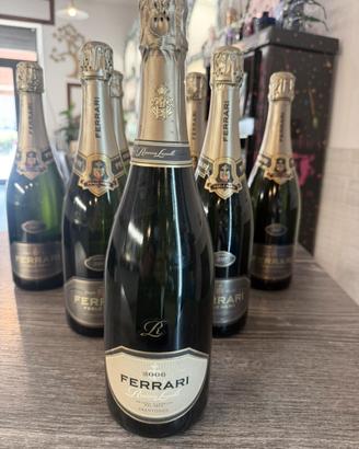 Ferrari Perlè Lunelli Champagne Stock