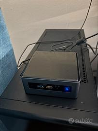 Intel nuc 8 i3
