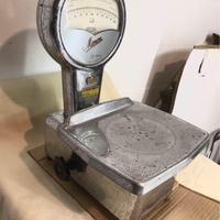 Bilancia Arsa micron anni 60