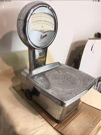 Bilancia Arsa micron anni 60