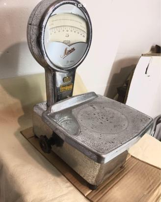 Bilancia Arsa micron anni 60