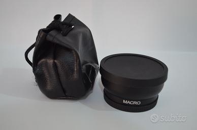 Obiettivo macro grandangolare