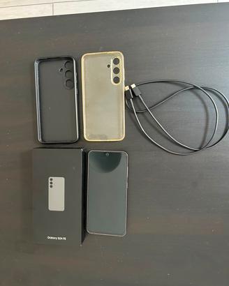 Samsung Galaxy S24 FE - 256 GB - 2 cover incluse