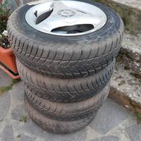 4 Pneumatici invernali Matador 175/65 R14 82T