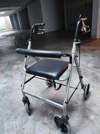 Deambulatore per anziani