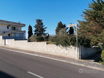 Terreno edificabile angolare - 320 mq