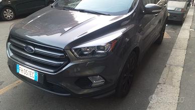 Ford Kuga St line 1.5 120 cv