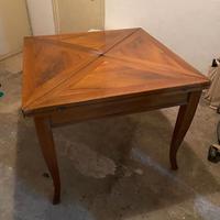 tavolo legno apribile con 4 sedie