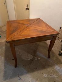 tavolo legno apribile con 4 sedie
