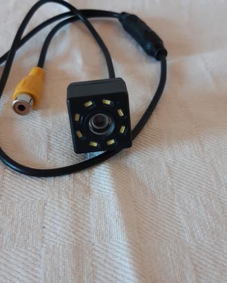 Telecamera per retromarcia auto nuova .