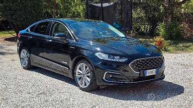 Ford mondeo vignale