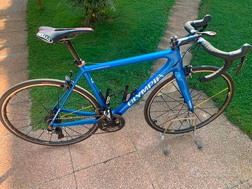 Bici da corsa in carbonio