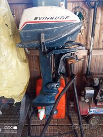 Motore evinrude fuori bordo