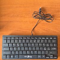 Mini tastiera con cavo USB