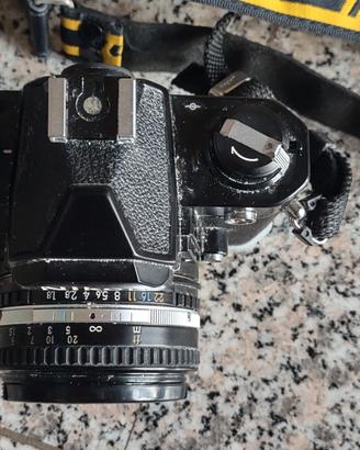 Macchina fotografica reflex Nikon 