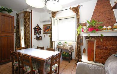 Abitazione con garage e terrazza a Matino