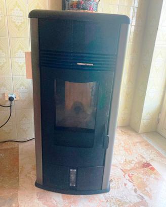 Stufa a pellet Ravelli  Aria