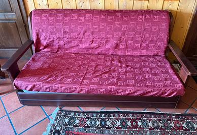 Divano letto, struttura in legno massello