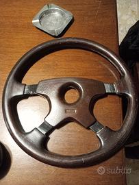 volante in legno momo