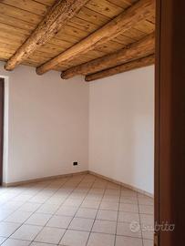 Quadrilocale ristrutturato vicino piazza Corrubbio