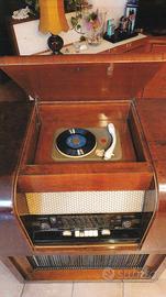 RADIOFONOGRAFO  -  WATT  RADIO  con GIRADISCHI