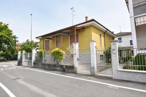 VILLA SINGOLA A VIGNATE