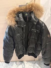 Giacchetto sleeveless nero lucido