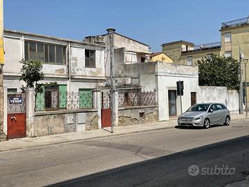Sanluri - Lotto Edificabile con Fabbricato