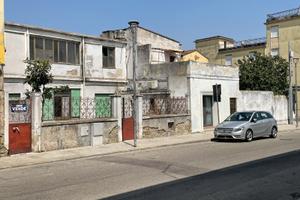 Sanluri - Lotto Edificabile con Fabbricato