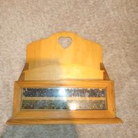 Portalettere in legno