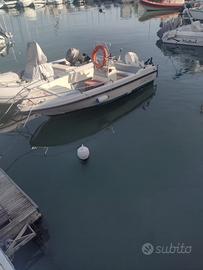 Barca open sessa porto di Trani