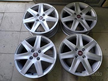 Cerchi in lega da 15 pollici per Fiat panda ecc