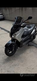 Xmax 125