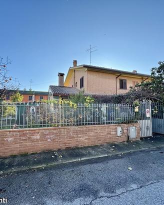 Villa ad angolo Pomposa Scacchi