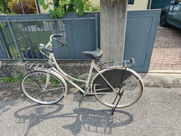 Bicicletta Bianchi da donna da restaurare 