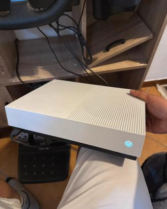 xbox one s digital edition+ volante logitech