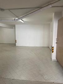 Posto auto utilitaria