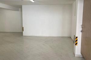 Posto auto utilitaria