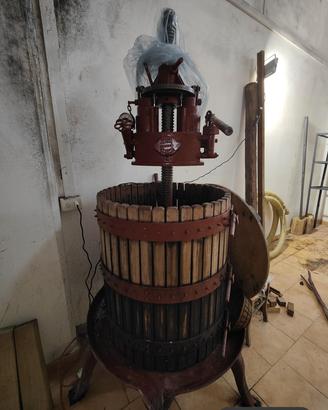 Torchio per vinificazione artigianale - Ottime con