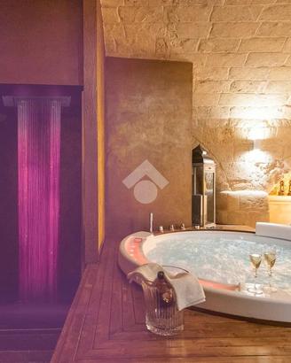 CASA INDIPENDENTE A ORIA