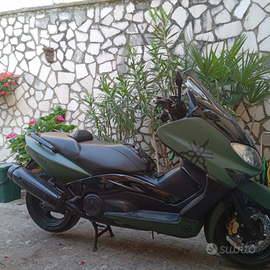 Scooter tmax 500
