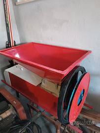 macina uva manuale 