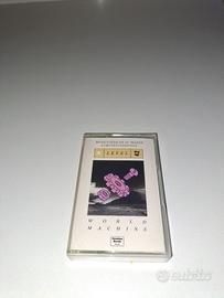 Musicassetta dei Level42 "World Machine"
