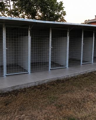 Box per cani in isopan  e ferro zincato 