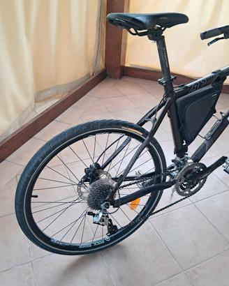 Bicicletta MTB Rock Rider 8.1M