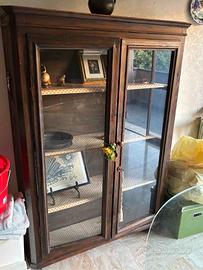 Vetrina in arte povera
