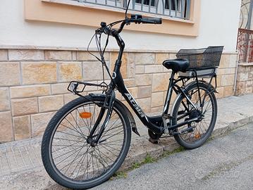 Bicicletta Atala a pedalata assistita 