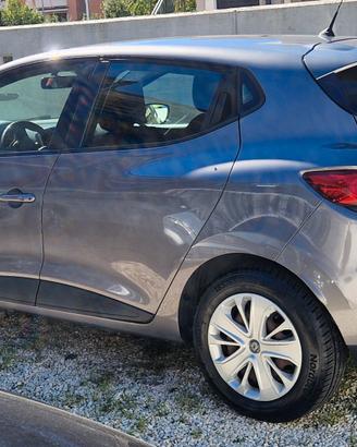 Renault Clio 1.5 dCi 75CV 5P Live NEOPATENTATI